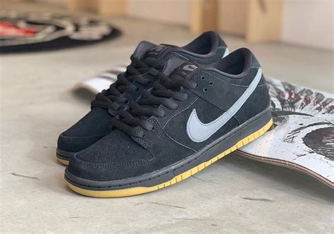 Sb Dunk low fog 2023